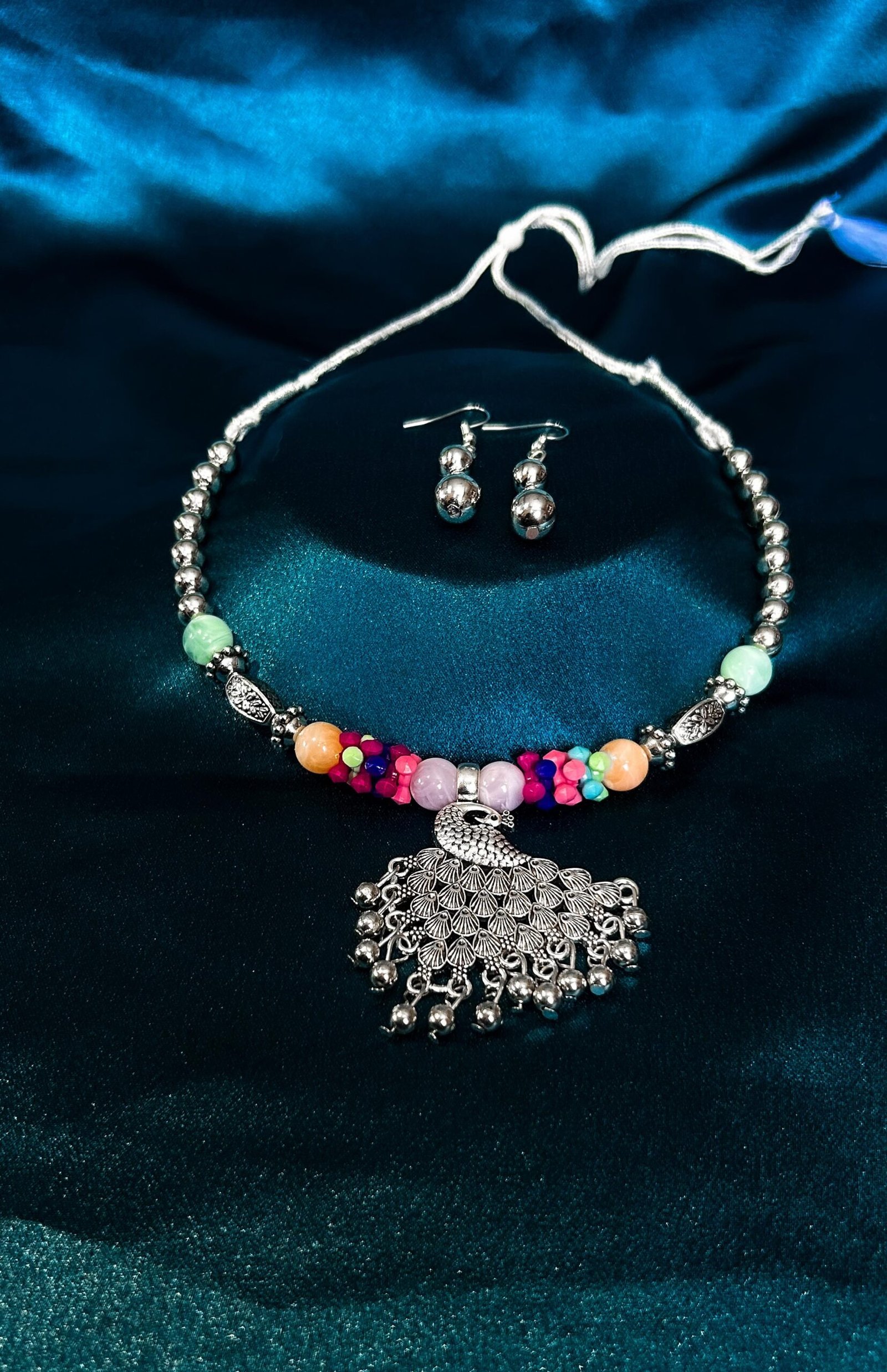 New Trending Oxidised Short Necklace With Color Picok